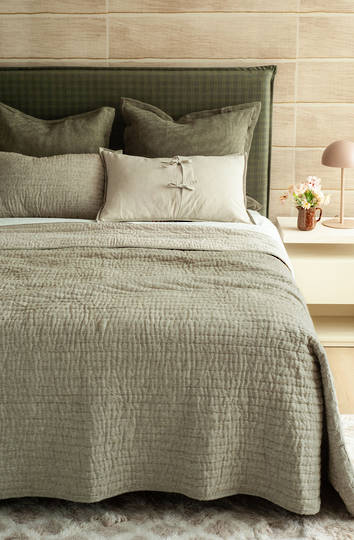 Bianca Lorenne Misaka Light Moss Bedspread | Luxury Linen Bedspread NZ